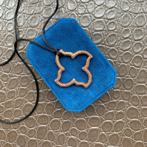 18K Rose Gold Starfish Pendant - Picture 3 of 5